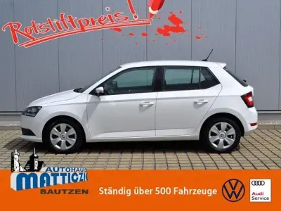 Używany Skoda Fabia Ambition 95 KM (69 kW) 2021 Biały Hatchback