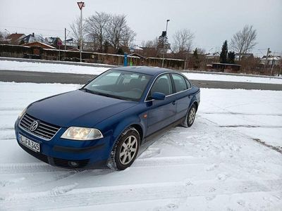 Gebraucht VW Passat Basis 102 PS (75 kW) 2003 Blau Limousine