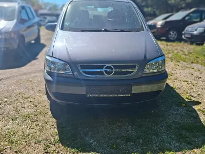 Brugt Opel Zafira 125 HK (91 kW) 2003 Grå MPV