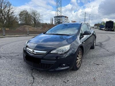 Gebraucht Opel Astra GTC Innovation 140 PS (102 kW) 2013 Schwarz Coupé
