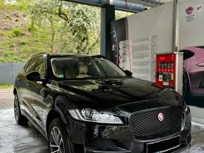 Gebraucht Jaguar F-Pace R-Sport 180 PS (132 kW) 2016 Schwarz SUV
