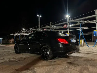 Gebraucht Mercedes C200 205 PS (150 kW) 2015 Schwarz Limousine
