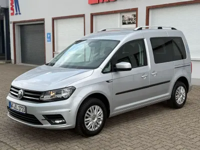 Usata VW Caddy 75 CV (55 kW) 2017 Argento Monovolume