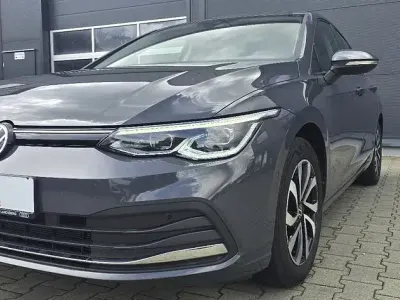 Occasion VW Golf VIII Active 131 ch (96 kW) 2023 Gris Berline