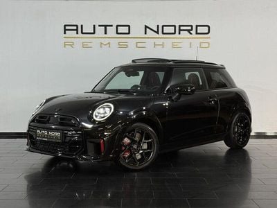 Neu Mini John Cooper Works 231 PS (169 kW) 2025 Schwarz Kleinwagen