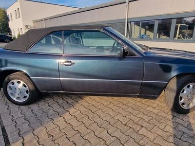 Mercedes E200