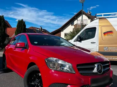 Gebraucht Mercedes A180 122 PS (89 kW) 2014 Rot Kleinwagen