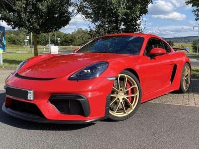 Porsche 718 Cayman GT4