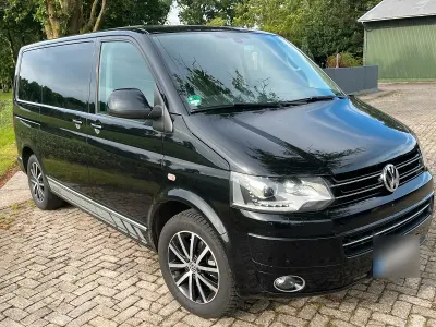 Gebraucht VW Multivan 180 PS (132 kW) 2015 Schwarz Van / Kleinbus