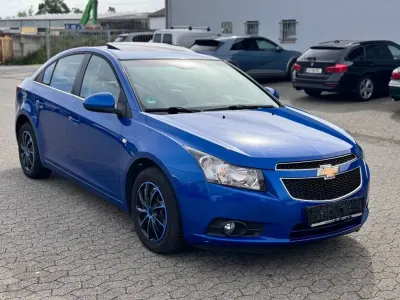 Gebraucht Chevrolet Cruze LTZ 163 PS (119 kW) 2013 Blau Limousine