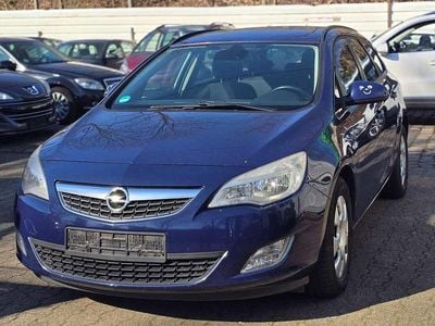 Gebraucht Opel Astra Edition 110 PS (80 kW) 2012 Royal blau (s2) Kombi