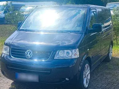 Gebraucht VW Multivan 174 PS (127 kW) 2004 Schwarz Van / Kleinbus