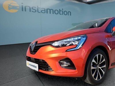 Rot Gebraucht 2022 Renault Clio V Kleinwagen | 20.499 € (Fairer Preis)
