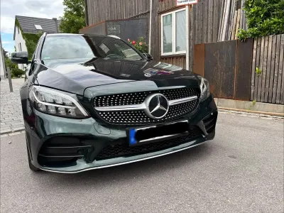 Gebraucht Mercedes C200 AMG line 184 PS (135 kW) 2019 Grün Kombi