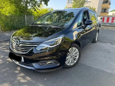 Gebraucht Opel Zafira Tourer Business Innovation 170 PS (125 kW) 2017 Schwarz Van / Kleinbus