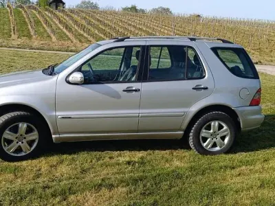 Gebraucht Mercedes ML270 Edition 163 PS (119 kW) 2004 Silber SUV