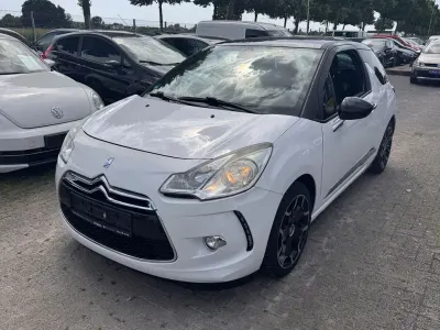 Gebraucht Citroën DS3 Sport Chic 156 PS (114 kW) 2011 Schwarz Kleinwagen