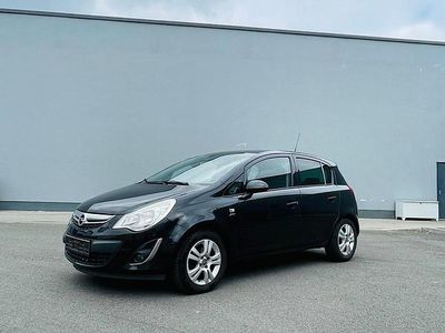 Gebraucht Opel Corsa 101 PS (74 kW) 2013 Schwarz Kleinwagen