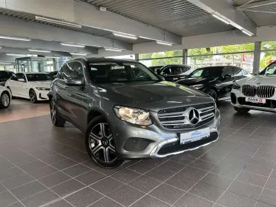 Gebraucht Mercedes GLC220 Exclusive 170 PS (125 kW) 2017 Selenitgrau SUV