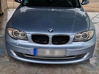 Usata BMW 118 143 CV (105 kW) 2010 Blu Utilitaria