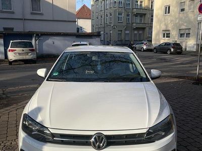 Weiß Gebraucht 2019 VW Polo Kleinwagen | 9.900 € (Guter Preis)