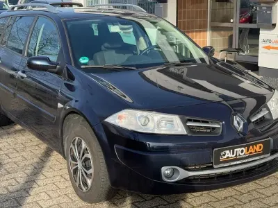 Używany Renault Mégane Authentique 111 KM (81 kW) 2007 Niebieski Sedan/Limuzyna