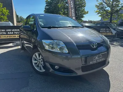 Gebraucht Toyota Auris Sol 124 PS (91 kW) 2007 Grau Kleinwagen