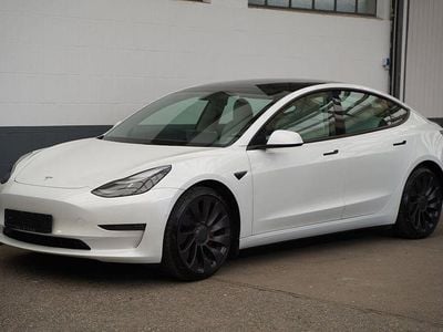 Begagnad Tesla Model 3 Performance 377 kW (513 HK) 2021 Vit Sedan