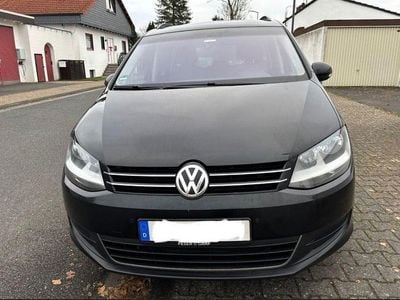 Schwarz Gebraucht 2017 VW Sharan Highline Van / Kleinbus | 9.750 € (Guter Preis)