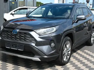 Gebraucht Toyota RAV4 Hybrid Lounge 178 PS (130 kW) 2021 Magnetic grey SUV