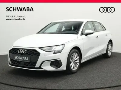 Gebraucht Audi A3 110 PS (80 kW) 2023 Gletscherweiß metallic Limousine