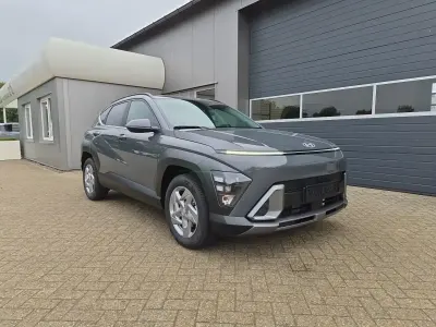 Neu Hyundai Kona Trend 150 PS (110 kW) 2026 Ecotronic grey SUV