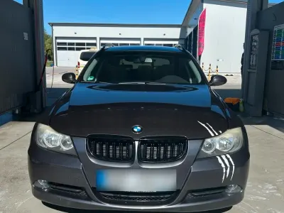 Gebraucht BMW 318 143 PS (105 kW) 2008 Grau Limousine