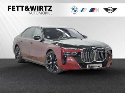 Gebraucht BMW i7 M Sport 400 kW (544 PS) 2024 Bmw individual twotone lackierung saphirschwarz metallic Limousine
