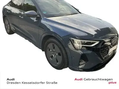 Gebraucht Audi Q8 Sportback e-tron Advanced Plus 250 kW (340 PS) 2023 Blau SUV