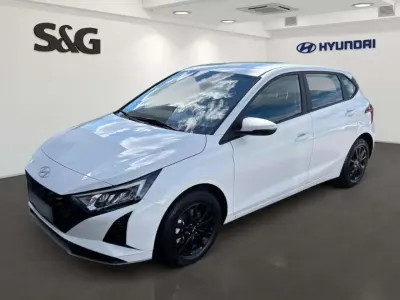 Gebraucht Hyundai i20 Trend 101 PS (74 kW) 2025 Atlas white Kleinwagen