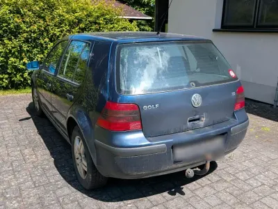 Gebraucht VW Golf VII 90 PS (66 kW) 2021 Blau Kleinwagen