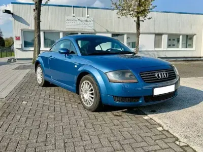 Używany Audi TT Sport 179 KM (131 kW) 2000 Niebieski Coupe