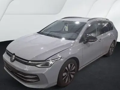 Gebraucht VW Golf VIII Goal 150 PS (110 kW) 2025 Mondsteingrau Kombi