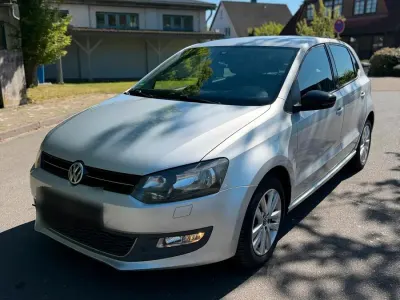 Gebraucht VW Polo Style 69 PS (50 kW) 2011 Silber Kleinwagen