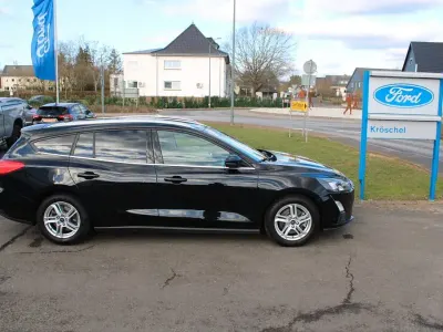 Second-hand Ford Focus 120 CP (88 kW) 2020 Negru Berlinǎ