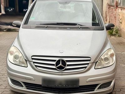 Mercedes B150
