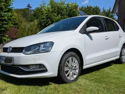 Gebraucht VW Polo Comfortline 90 PS (66 kW) 2015 Weiß Kleinwagen