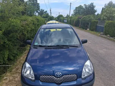 Gebraucht Toyota Yaris 65 PS (47 kW) 2004 Blau Kleinwagen