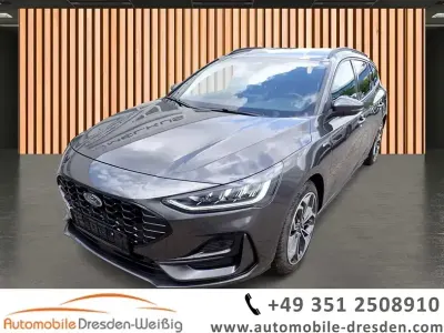 Begagnad Ford Focus ST-Line 155 HK (114 kW) 2022 Grå Kombi