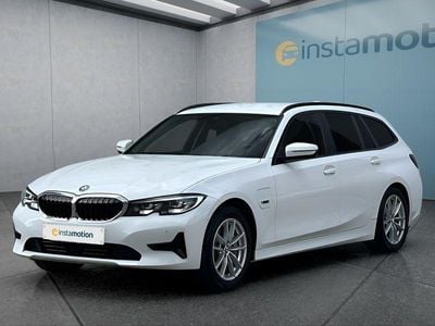 BMW 330e
