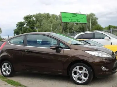 Gebraucht Ford Fiesta Titanium 82 PS (60 kW) 2011 Braun Kleinwagen