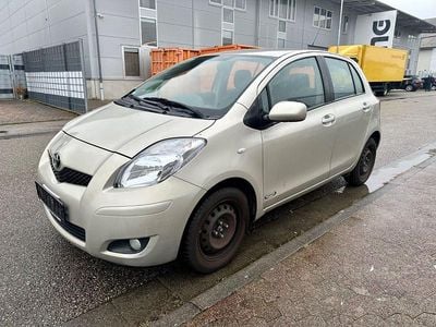 Gebraucht Toyota Yaris Life 101 PS (74 kW) 2010 Gold Kleinwagen