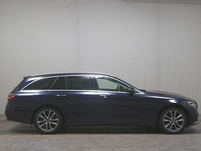 Occasion Mercedes E200 Avantgarde 211 PK (155 kW) 2022 Blauw Stationwagen