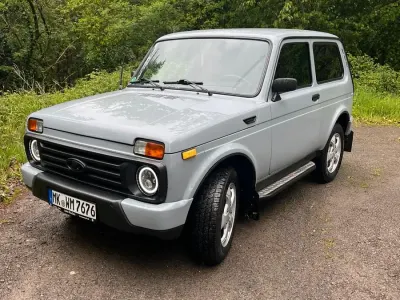 Brugt Lada niva 81 HK (59 kW) 2006 Grå SUV